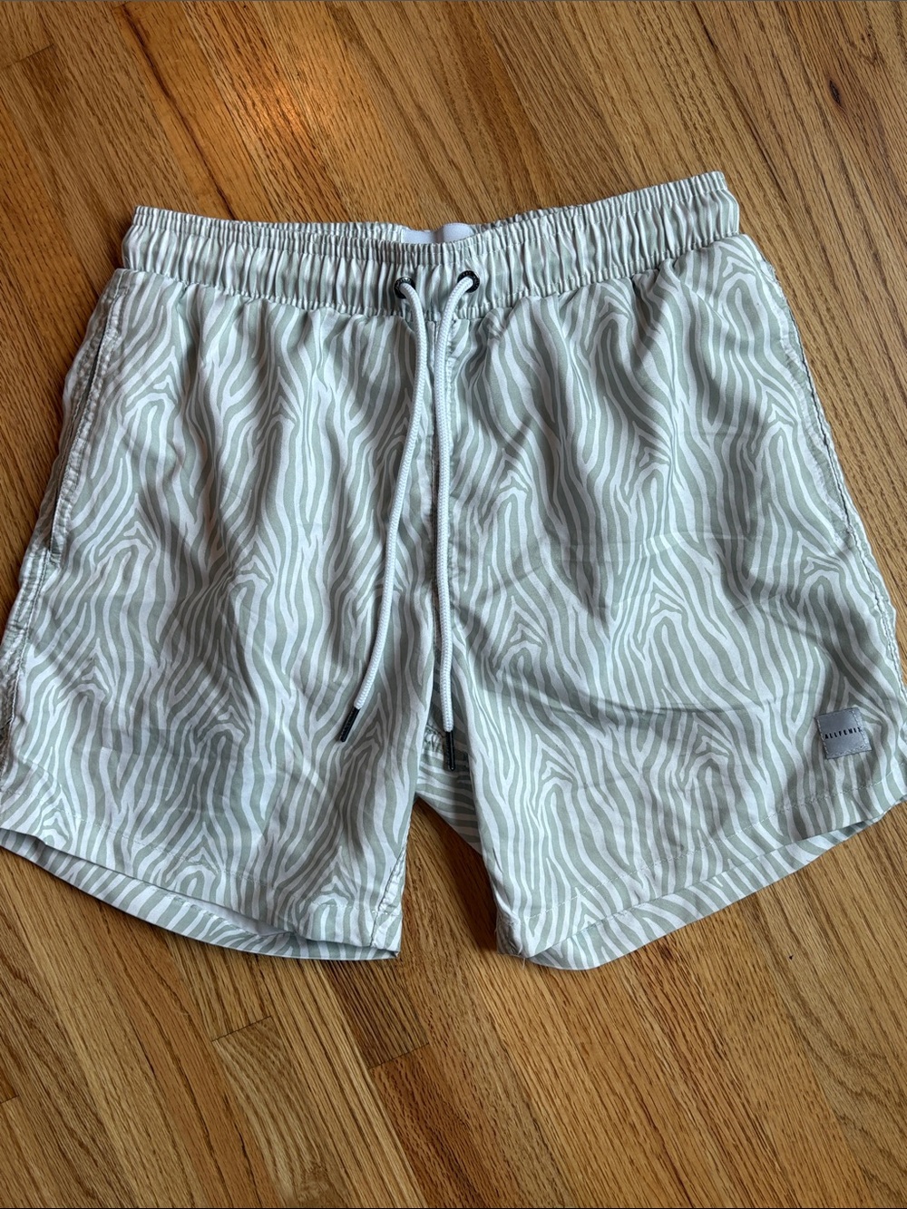 ALLFENIX small Men's Light Gray Zebra Print Swim Shorts